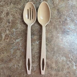 Vintage Taylor Made Products Lot Of 2 Almond Slotted & Solid Spoons 11.5" USA
